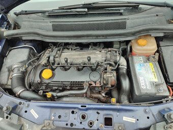 Opel Zafira - 2
