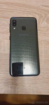 Samsung Galaxy A20e - 2