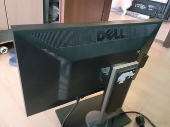 LCD monitor - 2