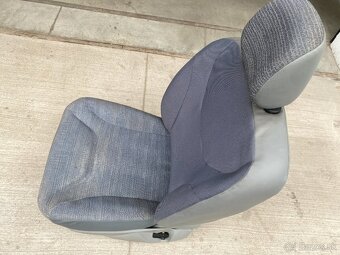 Šoferova sedačka Opel Vivaro Renault Trafic -2014 - 2