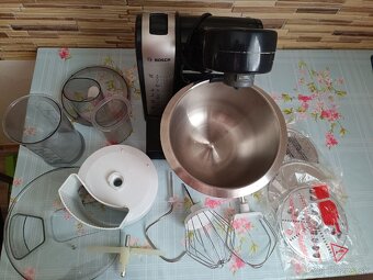 kuchynsky robot Bosch MUM 48A1 600W - 2