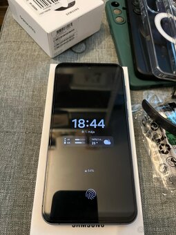 Samsung Galaxy A55 + Galaxy Fit 3 - 2
