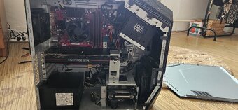 OMEN by HP 880-100nc + komplet sada
 - 2