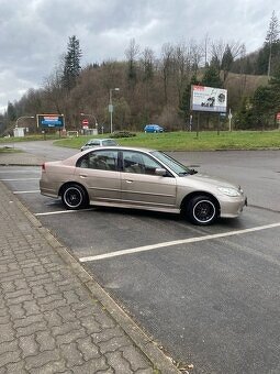 Honda Civic 7g sedan 1.6 v-tec - 2