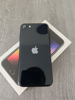 Ako nový iPhone SE 2022 64GB - 100% batéria - 2