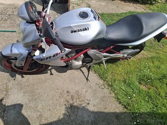 Kawasaki r6 - 2