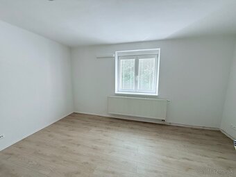 Prenájom 2 izbový byt Lovinského ulica Bratislava. - 2
