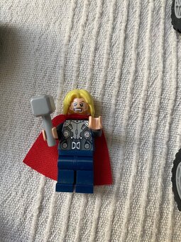 ⚡ LEGO Marvel Super Heroes 76030 – Avengers Hydra Showdown - 2