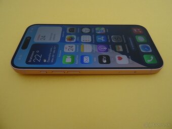 iPhone 15 128GB PINK - ZÁRUKA 1 ROK - PERFEKTNY STAV - 2