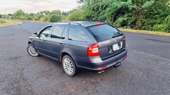 Škoda Octavia Combi II. 2.0 TDI DSG Laurint Clement L&K - 2