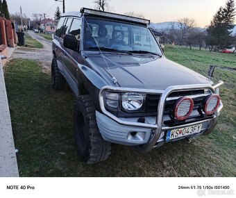 Mitsubishi Pajero - 2