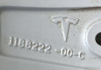 Originálna sada kolies Tesla Y - 2