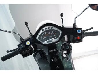 Adamoto ROME 125 E5+ - 2