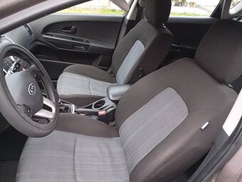 Kia Ceed 1.6 benzin 2011 - 2