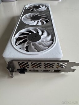 Gigabyte GeForce RTX 4060 Ti Aero - 8GB - 2