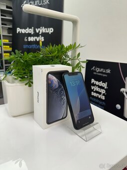 Apple iPhone XR 64GB BLACK - 2