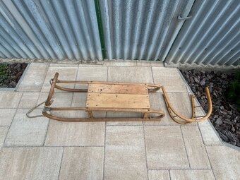 Predám drevené sánky s operadlom - 2