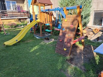 Detsky záhradný domcek+trampolina - 2