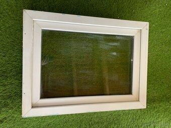 Predám použité  Plastove dvojsklo - 2