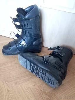 LYŽIARKY č. 38 - 2