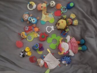 Kojenecké hračky - 2