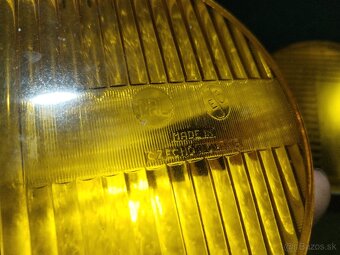 Paraboly žltých hmloviek - 2