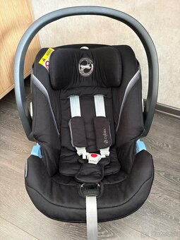 Cybex Aton 5 vajíčko + základňa - 2