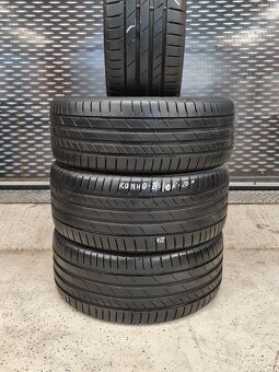 Dvojrozmer Kumho 245/45 R20 275/40 R20 Letné pneu - 2