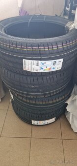 HANKOOK Ventus S1 evo2 K117B 225/45 R18 91W Runflat - 2