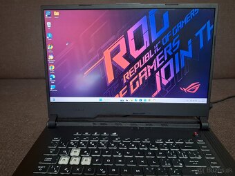 ASUS ROG SRIX GL531GT - 2