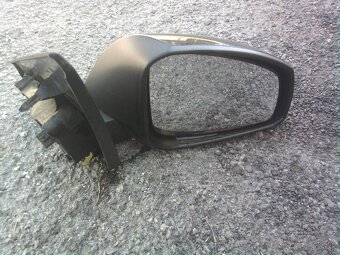 Predam na Renault megane 3 2008-2013 spatne zrkadla - 2