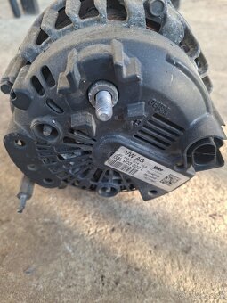 Skoda octavia 3 2.0 tdi alternátor - 2