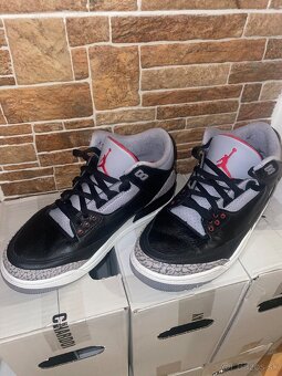 Nike Air Jordan Retro - 2