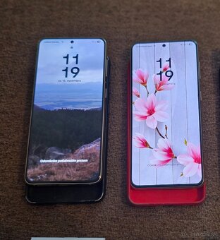 Samsung Galaxy S21 - 2 ks - 2