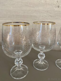 Predám poháre na víno-3 dcl - 2