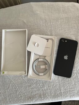 iPhone SE 2022 - 2