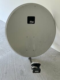 PREDÁM satelitnú parabolu Fte v priemere 78,5 cm s držiakom - 2