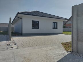Úplne nový 4 izbový bungalov v Hviezdoslavove na predaj. - 2