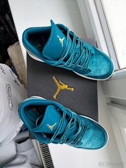 Jordan 1 mid - 2