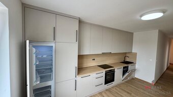 3 izbový byt   Topoľčany  s vlastným parkovacím miestom / PR - 2