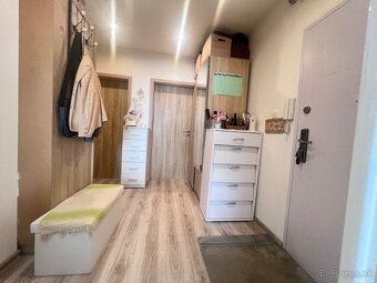 Na predaj 4 izbový byt s loggiou - Banská Bystrica/Podlavice - 2