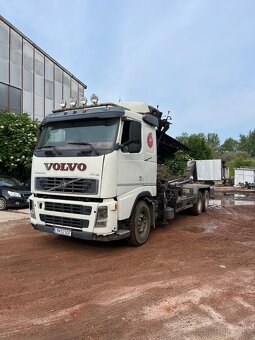 Hákovy nosič konatajnerov Volvo - 2