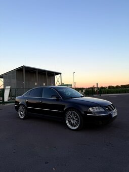 Volkswagen Passat 4.0 W8 - 2