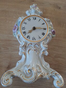 Porcelánové hodiny - 2