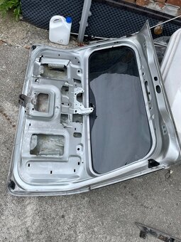 Ford focus zadne dvere reps. Okno s foliou - 2