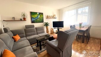 DELTA - NA PREDAJ 3-IZBOVÝ BYT s GARÁŽOU - vlastné kúrenie, - 2