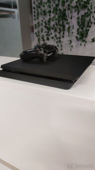 Playstation 4 Slim 1TB - plne funkčný - 2
