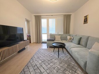 NA PREDAJ - 1 izbový byt pri Astorke, ulica Južná trieda - 2