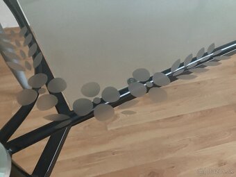 Veľký sklenený jedálenský stôl - 2