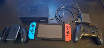 Nintendo switch, + pro controller a 3 hry - 2